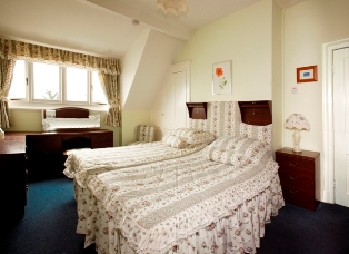 The Gulls Four Star Self-catering Holiday Apartment, Double Bedroom